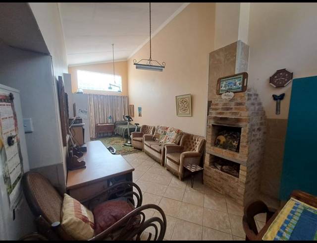 3 BEDROOM HOUSE FOR SALE IN SASOLBURG EXT 4